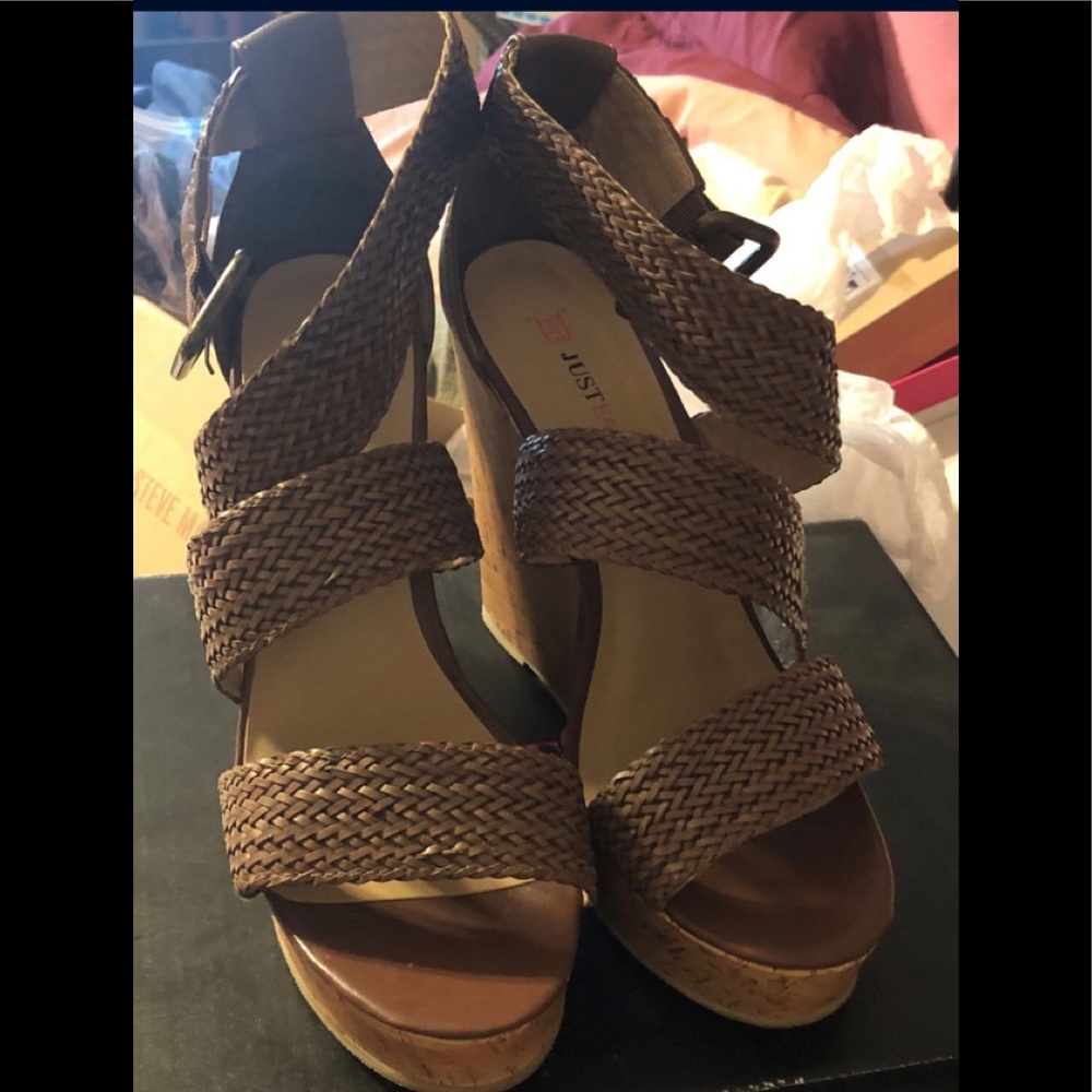 Women’s dark brown sandal heel